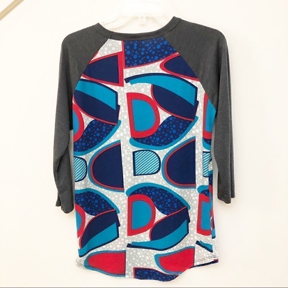 LulaRoe Randy Baseball 3/4 Sleeve Shirt -Size S - Picture 2 of 4